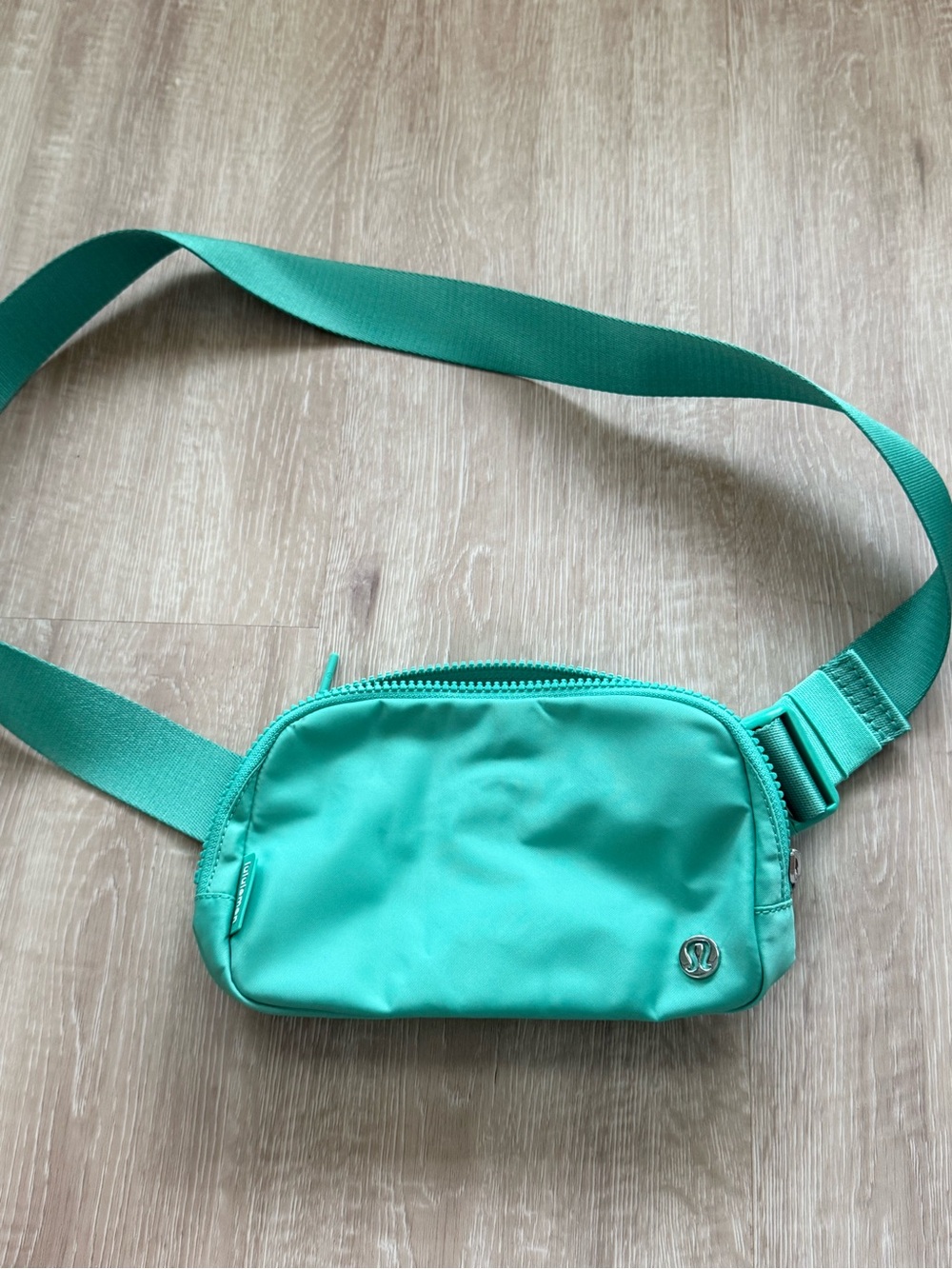 lululemon athletica Mint Green Crossbody Waist Pouch